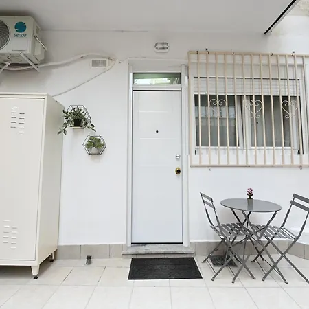 Modern Studio At Thessaloniki Exterior photo